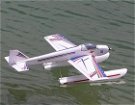 Challenger auf Schwimmern