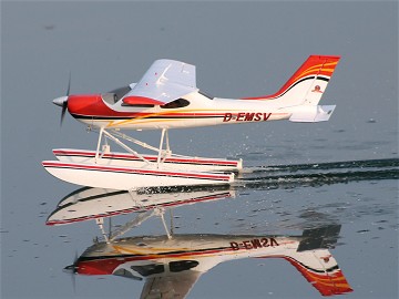 Cessna 177 - Foto 08