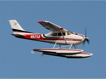 Cessna 182 - Foto 17