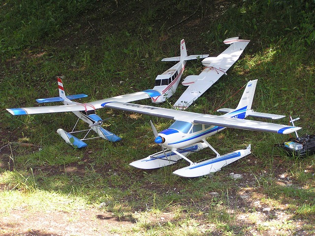 Elektro-Wasserfliegertreffen Grundlsee am 23. und 24. Juni 2007 -  Foto 01 - klick = zurck zum Index