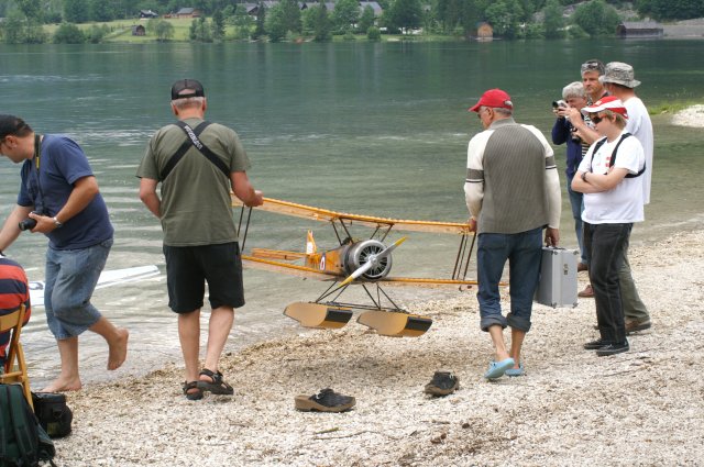 Elektro-Wasserfliegertreffen Grundlsee am 07. und 08. Juni 2008 - Foto 05 - klick = zurck zum Index