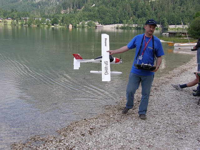 Elektro-Wasserfliegertreffen Grundlsee am 07. und 08. Juni 2008 - Foto 46 - klick = zurck zum Index