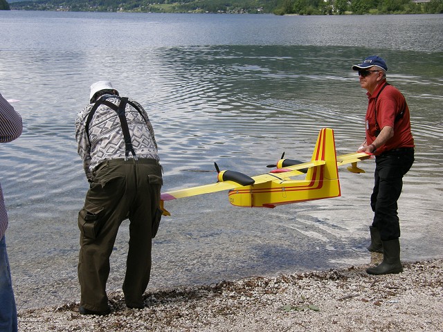 Elektro-Wasserfliegertreffen Grundlsee am 06. und 07. Juni 2009 - Foto 83 - klick = zurck zum Index