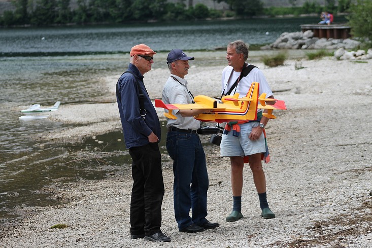 Elektro-Wasserfliegertreffen Grundlsee von 16. bis 19. Juni 2011 - Foto 07 - klick = zurck zum Index