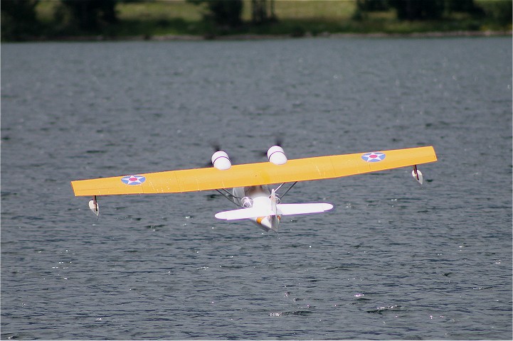 Elektro-Wasserfliegertreffen Grundlsee von 16. bis 19. Juni 2011 - Foto 08 - klick = zurck zum Index