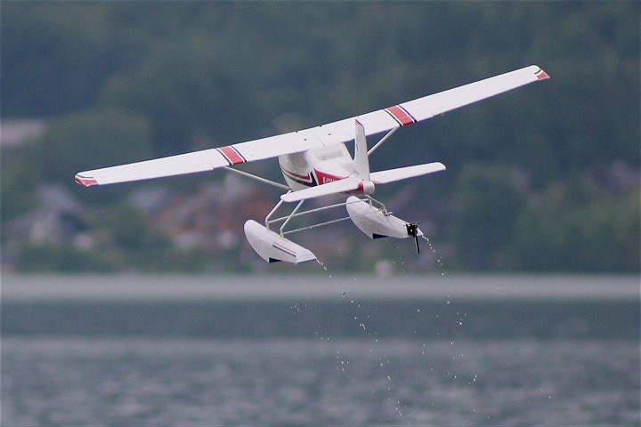 Elektro-Wasserfliegertreffen Grundlsee von 08. bis 09. Juni 2013 - Foto 35 - klick = zurck zum Index