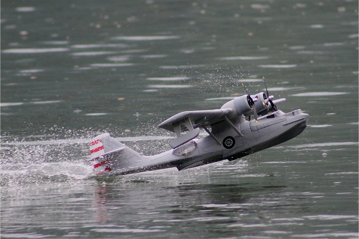 Elektro-Wasserfliegertreffen Grundlsee von 08. bis 09. Juni 2013 - Foto 41 - klick = zurck zum Index