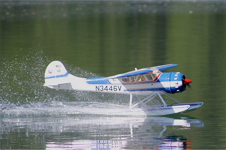 Elektro-Wasserfliegertreffen Grundlsee von 08. bis 09. Juni 2013 - Foto 64 - klick = zurck zum Index