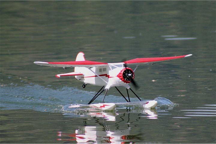 Elektro-Wasserfliegertreffen Grundlsee von 08. bis 09. Juni 2013 - Foto 74 - klick = zurck zum Index