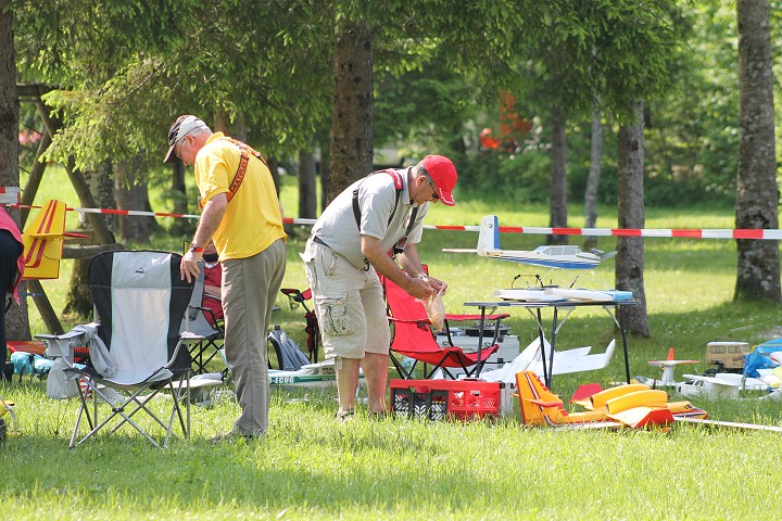 Elektro-Wasserfliegertreffen Grundlsee von 24. bis 25. Mai 2014 - Foto 70 - klick = zurck zum Index