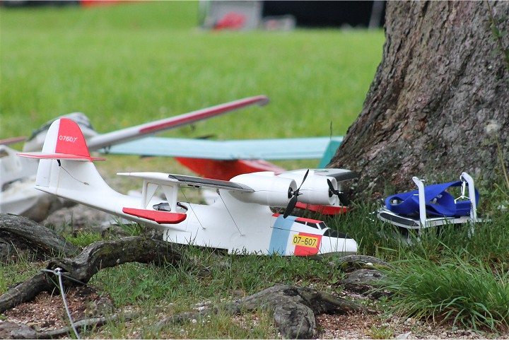 Elektro-Wasserfliegertreffen Grundlsee von 21. bis 22. Mai 2016 -  Foto 01 - klick = zurck zum Index