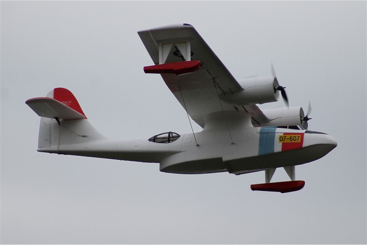 Elektro-Wasserfliegertreffen Grundlsee von 21. bis 22. Mai 2016 - Foto 02 - klick = zurck zum Index