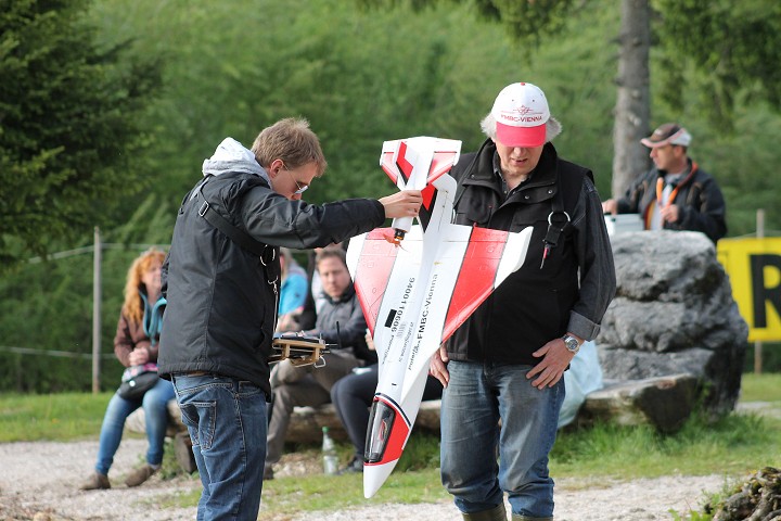 Elektro-Wasserfliegertreffen Grundlsee von 21. bis 22. Mai 2016 - Foto 11 - klick = zurck zum Index