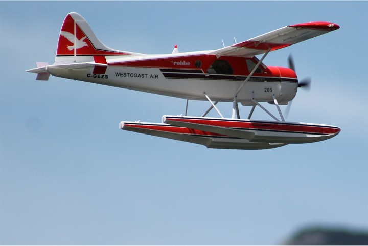 Elektro-Wasserfliegertreffen Grundlsee von 21. bis 22. Mai 2016 - Foto 18 - klick = zurck zum Index