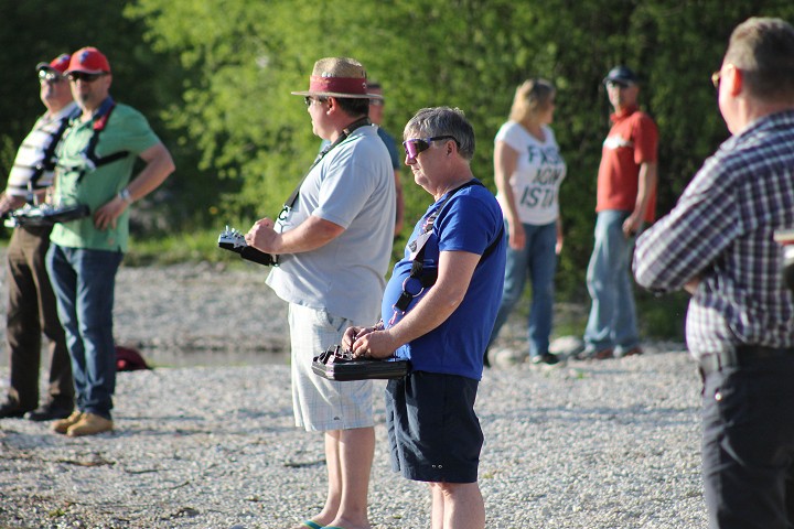 Elektro-Wasserfliegertreffen Grundlsee von 21. bis 22. Mai 2016 - Foto 37 - klick = zurck zum Index