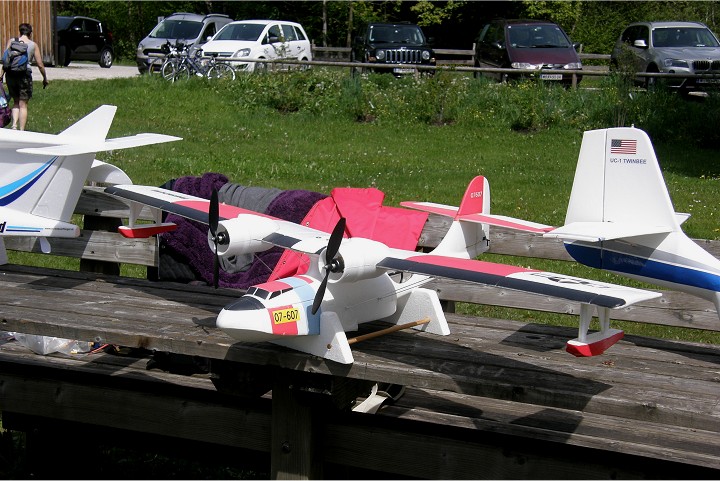 Elektro-Wasserfliegertreffen Grundlsee von 21. bis 22. Mai 2016 - Foto 44 - klick = zurck zum Index