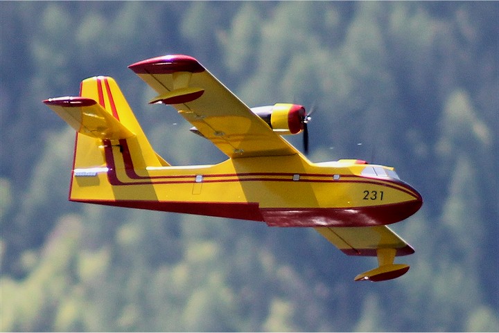 Elektro-Wasserfliegertreffen Grundlsee von 21. bis 22. Mai 2016 - Foto 63 - klick = zurck zum Index