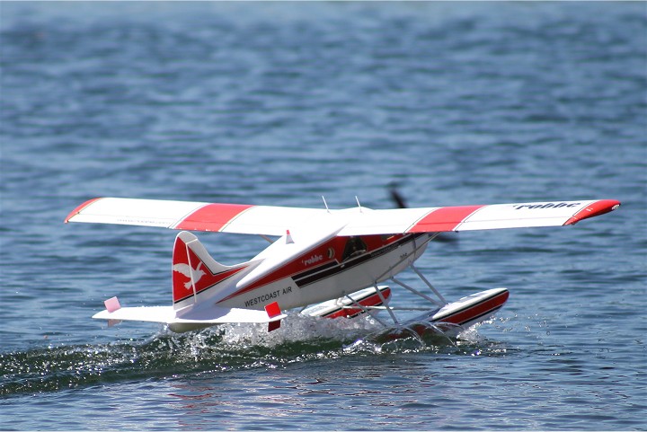 Elektro-Wasserfliegertreffen Grundlsee von 21. bis 22. Mai 2016 - Foto 64 - klick = zurck zum Index