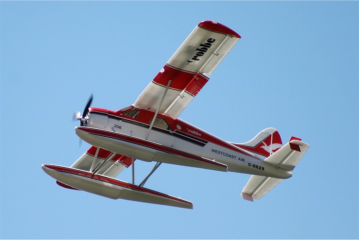 Elektro-Wasserfliegertreffen Grundlsee von 21. bis 22. Mai 2016 - Foto 65 - klick = zurck zum Index