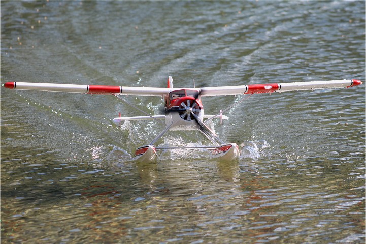 Elektro-Wasserfliegertreffen Grundlsee von 21. bis 22. Mai 2016 - Foto 68 - klick = zurck zum Index